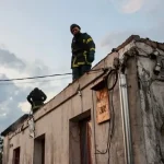 Ataques mutuos entre Ucrania y Rusia dejan al menos 14 muertos