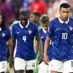 Francia, decepcionada por el fin del sueño de los Bleus, eliminados por la Roja