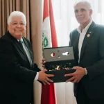 Presidente Asfura arriba a Lima para asunción de presidenta electa del Perú