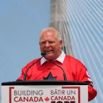 Crece guerra comercial EE.UU.-Canadá y Jefe de Gobierno de Ontario insulta a Trump por nuevos aranceles