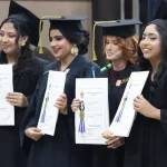 UNAH incorpora 362 nuevos profesionales en graduación pública en Campus Cortés