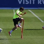 Julián Alvarez retoma los entrenamientos con el grupo en el Atlético