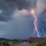 Vaguada en superficie provocará lluvias con actividad eléctrica en gran parte de Honduras
