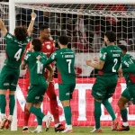 Palmeiras sufre, gana en penaltis y chocará en semis con FluminensePalmeiras sufre, gana en penaltis y chocará en semis con Fluminense