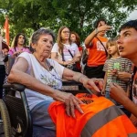 La anciana Maricarmen podrá volver a su casa tras el desalojo que puso el foco en la crisis de vivienda en España