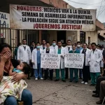 Médicos a quinta semana de asambleas pese a que mayoría ya recibió pago