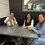 Rixi Moncada viaja a México, visita a Manuel Zelaya y reporta sobre su estado de salud